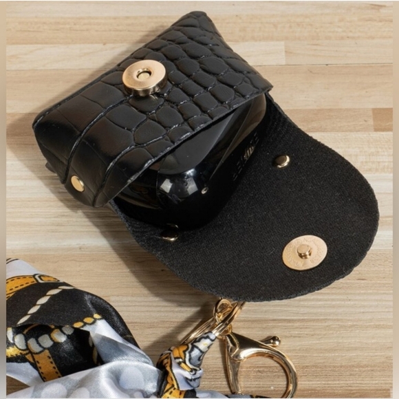 Fashion Charm W/ Scarf - Picture 5 of 6